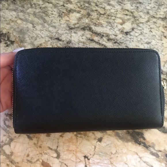 Tory Burch black Emerson wallet - Picture 2 of 4